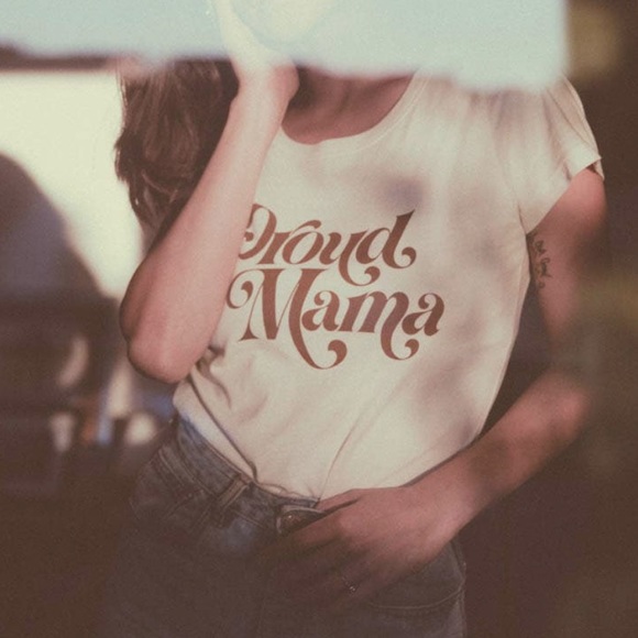 Proud Mama Scoop Neck T-Shirt - Picture 8 of 9